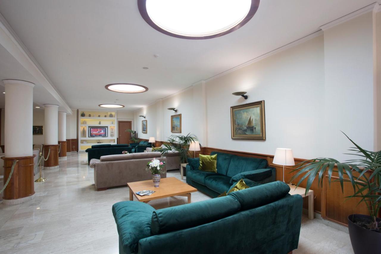 Hotel Villa Serena Castellammare di Stabia Buitenkant foto