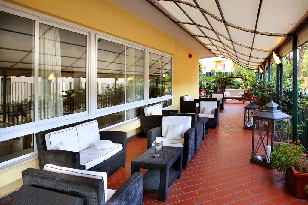 Hotel Villa Serena Castellammare di Stabia Buitenkant foto