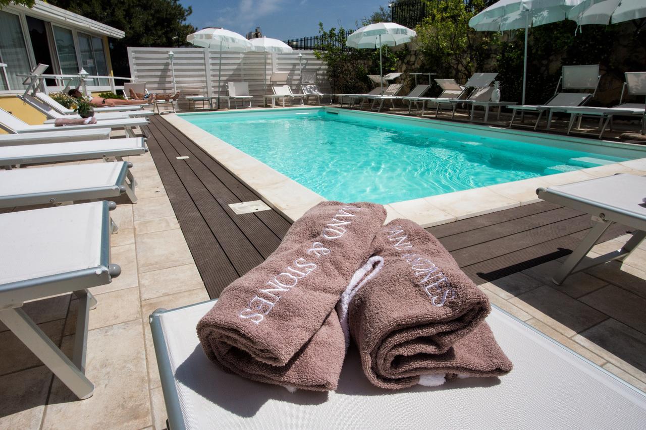 Hotel Villa Serena Castellammare di Stabia Buitenkant foto