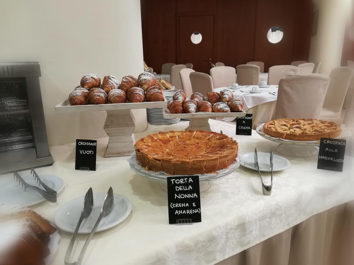 Hotel Villa Serena Castellammare di Stabia Buitenkant foto